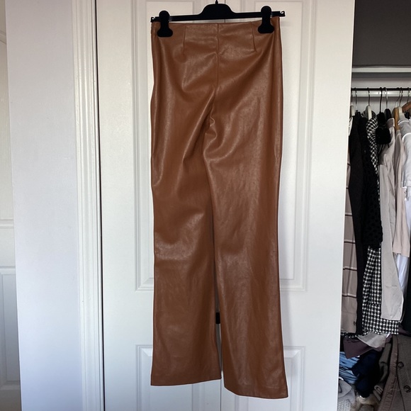 Wilfred vegan leather pant - Picture 2 of 6